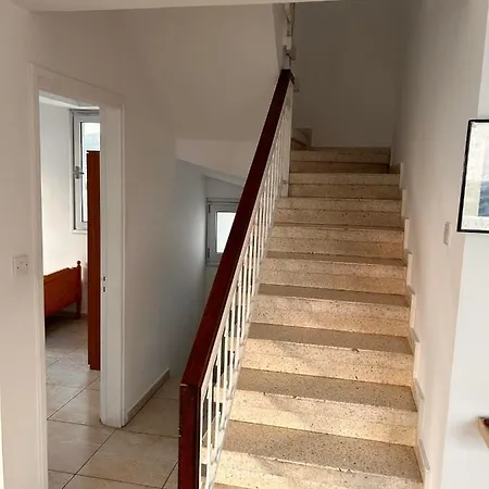 House In Chloraka * Klorakas